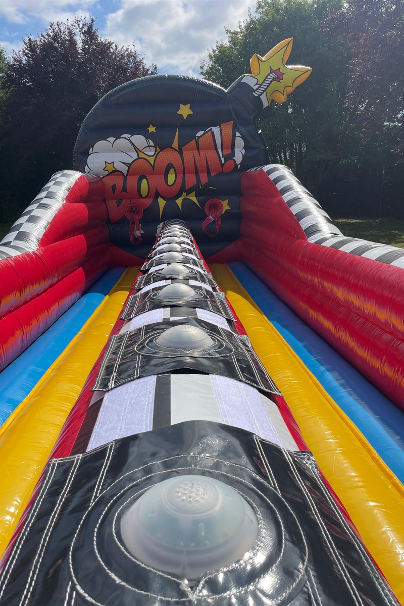 Interaktiver Bungee-Run Reaktionsspiel